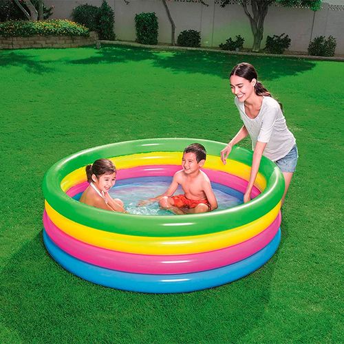 Piscina inflable de colores para niños