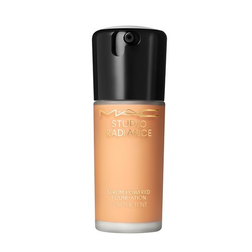 MAC BASE LÍQUIDA STUDIO RADIANCE SERUM-POWERED ™