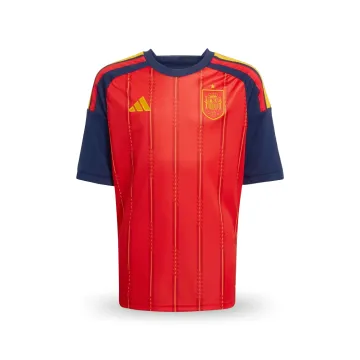 Equipate con las camisetas oficiales Adidas y Nike de tus selecciones favoritas para celebrar la fiesta del fútbol